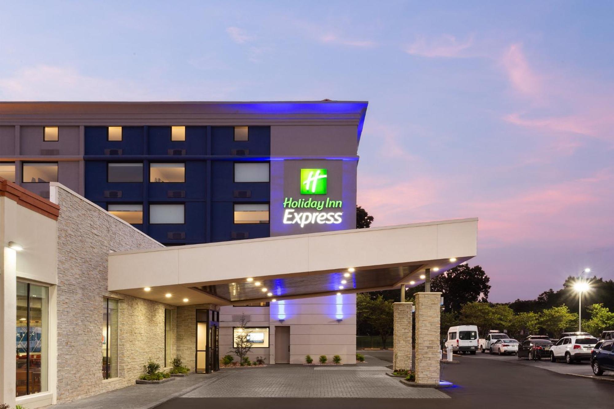 Holiday Inn Express Atlanta Airport - North, An Ihg Hotel المظهر الخارجي الصورة